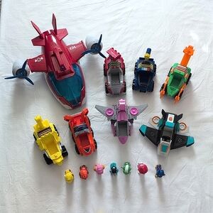 Paw Patrol Figures and Vehicles Bundle